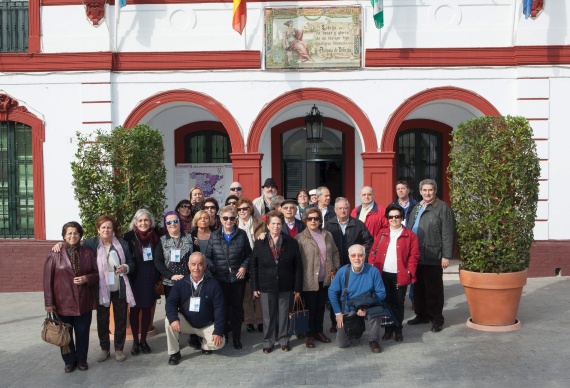 El Aula Abierta de Mayores de Mairena del Alcor visita Lebrija