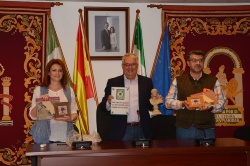 Bormujos recibe a los estudiantes mayores de las sedes municipales de Salteras y Santiponce