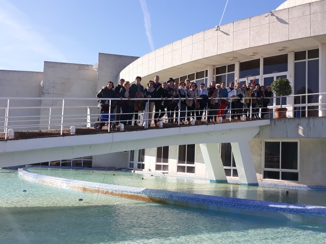 El Aula Abierta de Mayores de Gerena visita las instalaciones de Aljarafesa