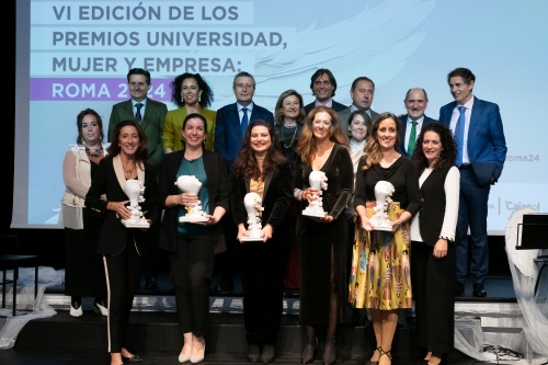 Foto familia - Premios ROMA 2024
