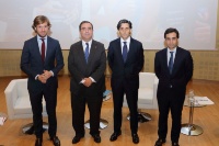 Mesa Redonda 'Dirigir una empresa: una carrera de valores'