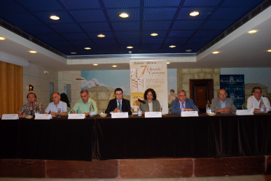 La vicerrectora de Postgrado, Lina Gálvez, inaugura la segunda semana de la VII edición de los Cursos de Verano de la UPO