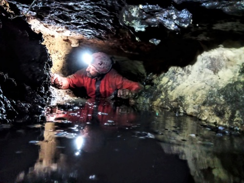 Descubren una nueva mina de agua bajo la sede de la Universidad Pablo de Olavide en Carmona