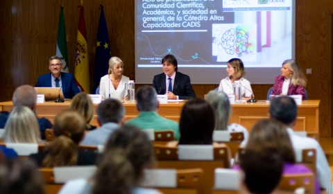 Catedra-CADIS-UPO_presentacion-4-scaled