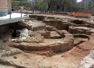 Uno de los ábsides aparecidos en el anfiteatro de Córdoba 