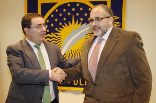 Momento de la firma del convenio