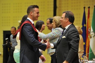 Durante la imposición de becas