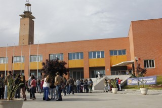 Los estudiantes proceden de 27 institutos y centros de educación secundaria de Sevilla y provincia