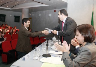 El investigador Mohammed El Kaoutit recoge el premio al proyecto empresarial ELIAS. S.L.