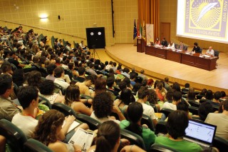 María José Conde, coordinadora de BAC 2013; Daniel Sánchez, pte. de la Asociación de Biotecnólogos de Andalucía; Eva María Vázquez, dir. gral. de Investigación , Tecnología y Empresa de la Junta; Vicente Guzmán, rector de la UPO; Arturo Blázquez, pte. de FEBiotec; y Antonio Gallardo, decano de la Facultad de Ciencias Experimentales de la UPO