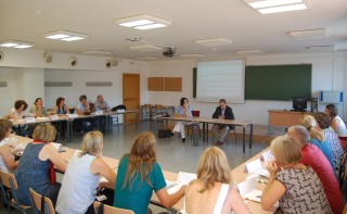 El decano de la Facultad de Humanidades de la UPO, José Miguel Martín Martín, ha presidido la apertura de este encuentro junto a Eike Hanusch, responsable del programa Ortslektoren. 