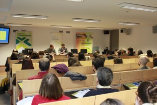 El vicerrector de Investigación y Transferencia de Tecnología, Bruno Martínez, junto a Daniel Escacena, director técnico de la Agencia Andaluza del Conocimiento durante la inauguración