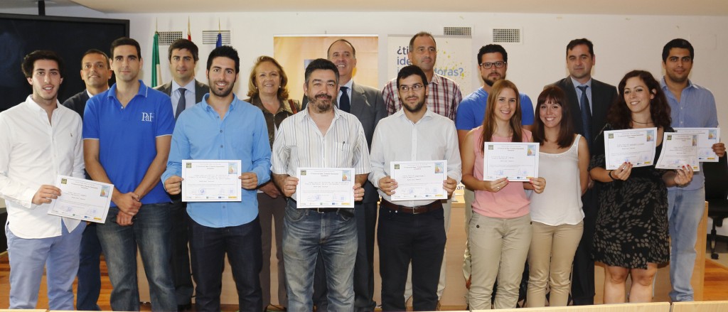 El concurso ha premiado también las ideas de negocio "kartronic" y "Greencellulosea" y también ha reconocido las iniciativas con origen en trabajos fin de máster "Análisis de expresión de marcadores tumorales en muestras de cáncer humano" y "Optimización de los mecanismos de coagulación floculación mediante un sensor FBRM en una central térmica de ciclo combinado"