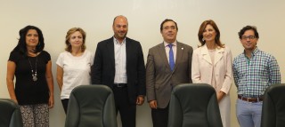Desde la izquierda: Pilar Rodriguez Reina, Elodia Hernández León, Curro Pérez, Vicente Guzmán, Alicia Martínez y Javier Portero