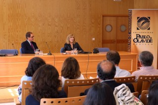 En la mesa, José Miguel Martín y Concha Caballero