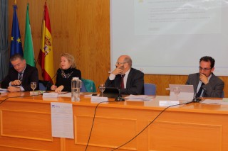 En la mesa: