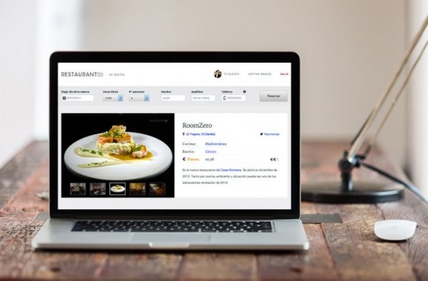 Restaurant50 en la pantalla de un portátil
