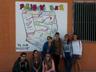 En la imagen, algunos miembros del Grupo Biblioteca de la Flora Tristán.