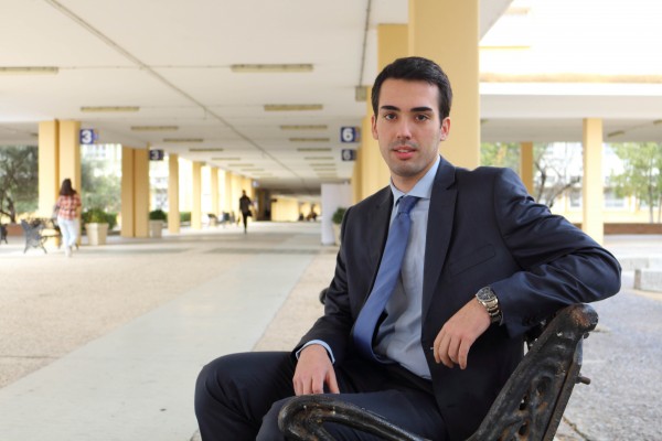 Fernando Lara Peña, alumno con mejor expediente de la Universidad Pablo de Olavide en el curso 2012/2013