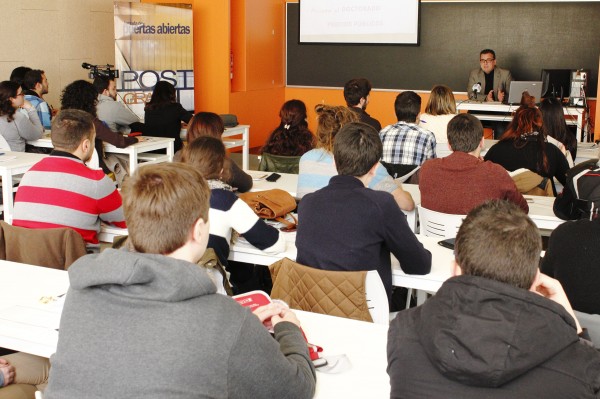 El vicerrector de Postgrado, Formación Permanente y Empleo de la UPO, Miguel Ángel Gual Font, ha presentado la oferta académica en la Jornada de Puertas Abiertas de los Estudios de Postgrado