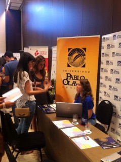 El Centro de Estudios de Postgrado de la UPO acerca a los jóvenes su oferta de másteres