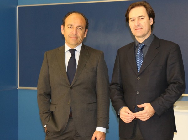 En la foto, Jesús S. Aguilar Ruiz, director académico del máster (a la derecha) y Adolfo Gandarillas Cordero, director ejecutivo