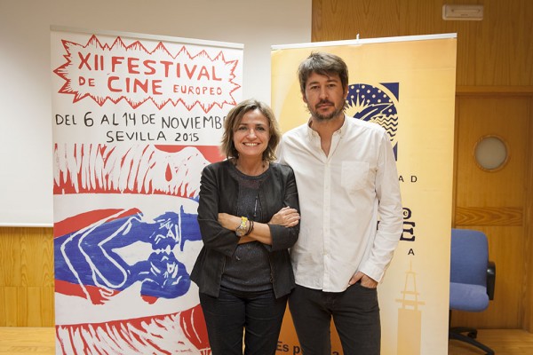 Santiago Mitre junto a la vicerrectora Elodia Hernández León.