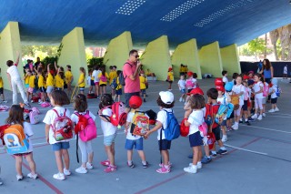 Los niños podrán realizar diferentes actividades deportivas, talleres y juegos en los que se divertirán y aprenderán LUPOteca