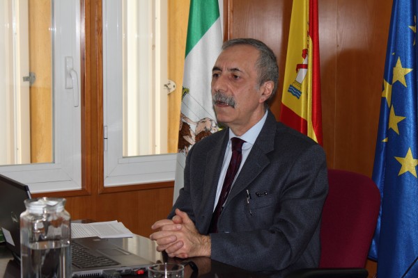 El profesor Tullio Scovazzi en un momento de su conferencia.