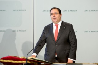 tomaposesionRector