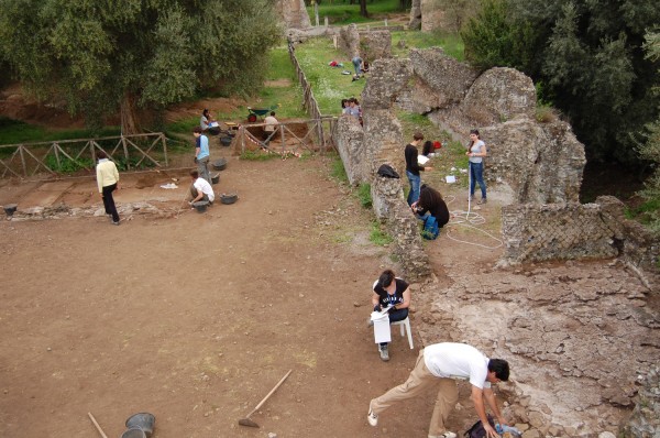 Inicio de la excavación en la campaña 2015