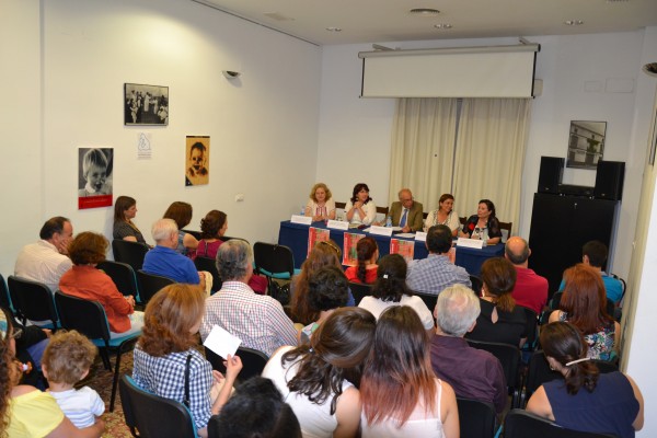 De izquierda a derecha, María Dolores Márquez Carrasco, María Rosa Herrera, Ignacio Gómez de Terreros, Nuria Cordero Ramos y Concepción Nieto-Morales.