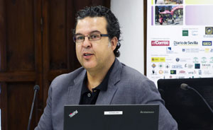 Jesús Cárdenas durante el curso impartido en Carmona