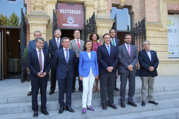 En el acto, celebrado en Córdoba, han estado presentes los rectores de las diez universidades públicas andaluzas