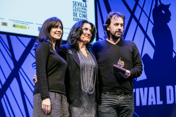 Isa Campo, Pilar Rodríguez e Isaki Lacuesta durante la Gala de Clausura del SEFF
