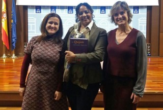 De izquierda a derecha, Rosario Moreno, Hanan Saleh Hussein y Mercedes de la Torre.