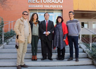 Los organizadores del Congreso junto con el rector de la UPO.