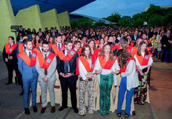 La ceremonia se celebró en el pabellón deportivo 37