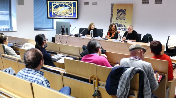 El Encuentro se celebra en la sala de grados de la Biblioteca