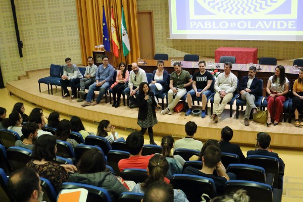 Rosario Moreno, decana de la Facultad de Humanidades, en la apertura del foro 'Encuentra' en el Paraninfo de la UPO