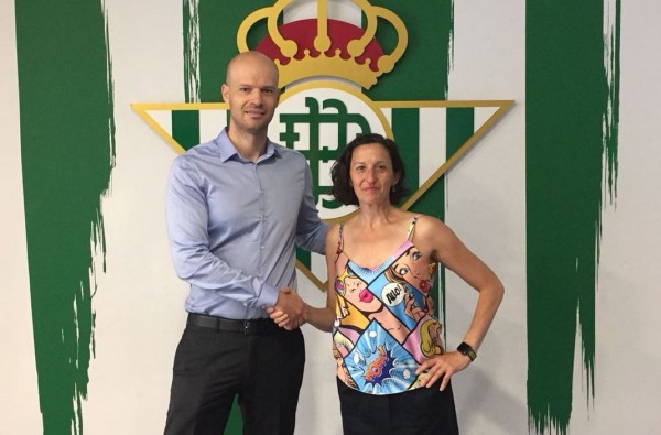 Gabriel Calderón y África Calvo
