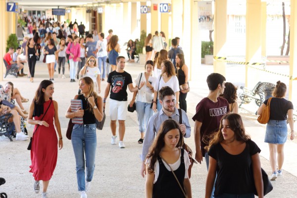 Pasaje de la Ilustración del campus de la UPO