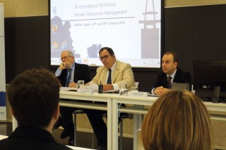El workshop ha sido inaugurado por Ramón Valle, el rector Vicente Guzmán y Álvaro López (de izquierda a derecha).