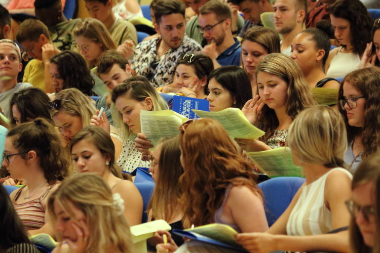 acto de bienvenida de la UPO a estudiantes internacionales del curso pasado