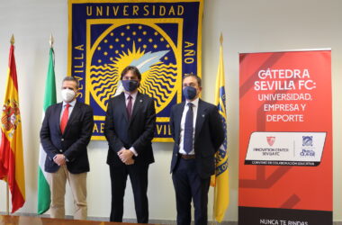 José María Cruz, Francisco Oliva y José Manuel Feria en el Rectorado de la UPO