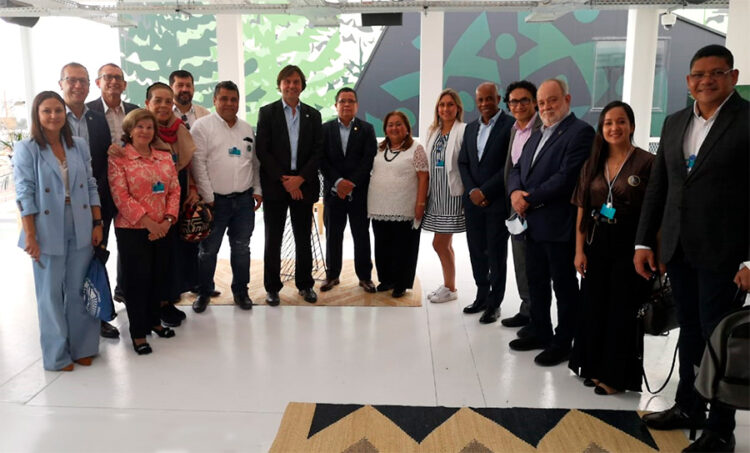 Encuentro con rectores de universidades colombianas en Dubái
