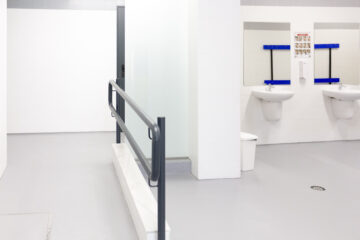 entrada accesible al vestuario