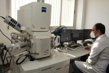 Microscopio electrónico de barrido.
