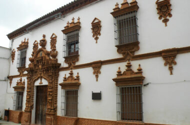 Casa señorial en la C/ Fernando de Llera y Díaz (Alonso Ruiz Florindo)