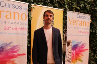 Pablo Simón en la sede de la UPO en Carmona